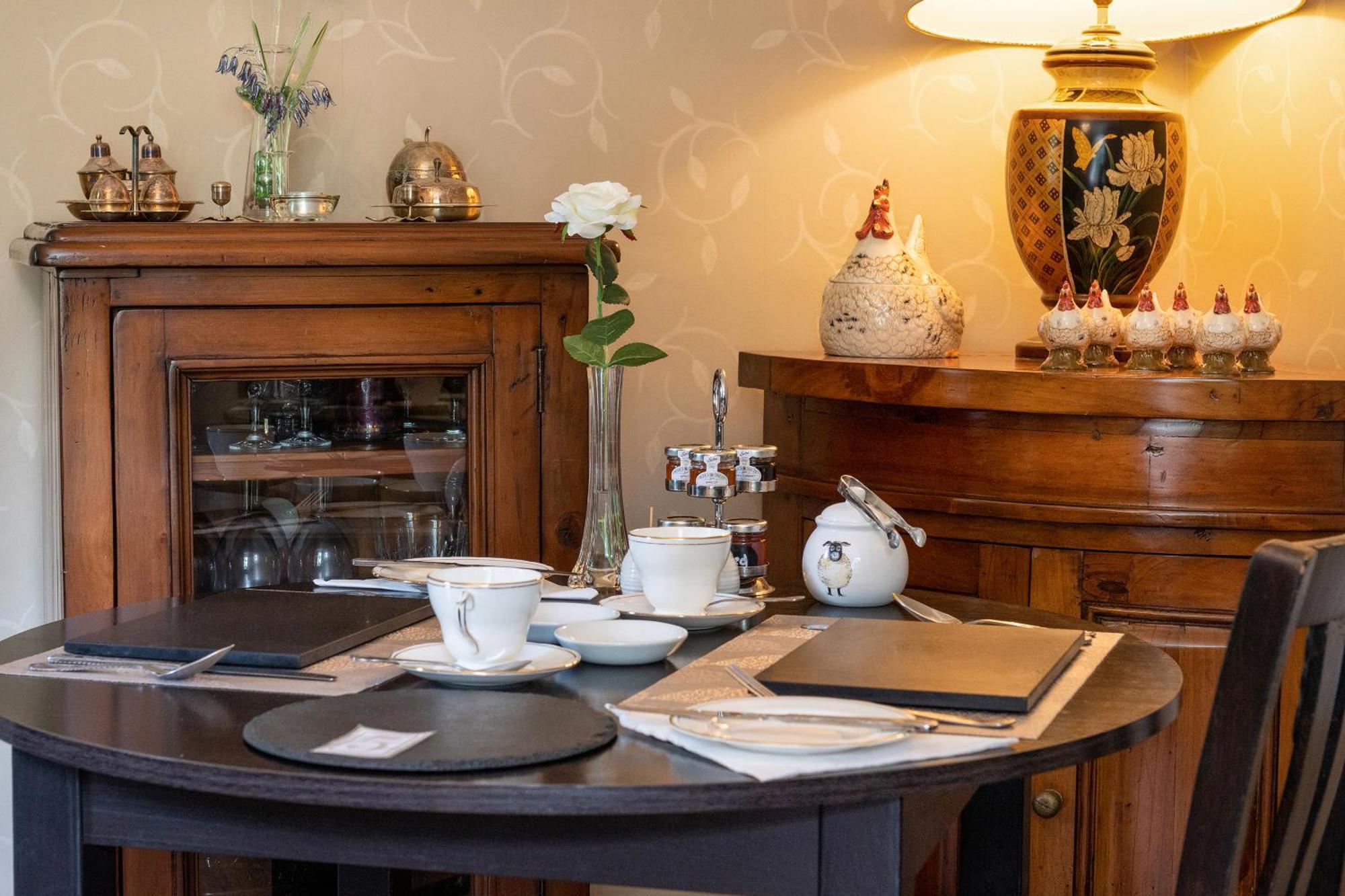 Afon Rhaiadr Country House ドルゲラウ エクステリア 写真