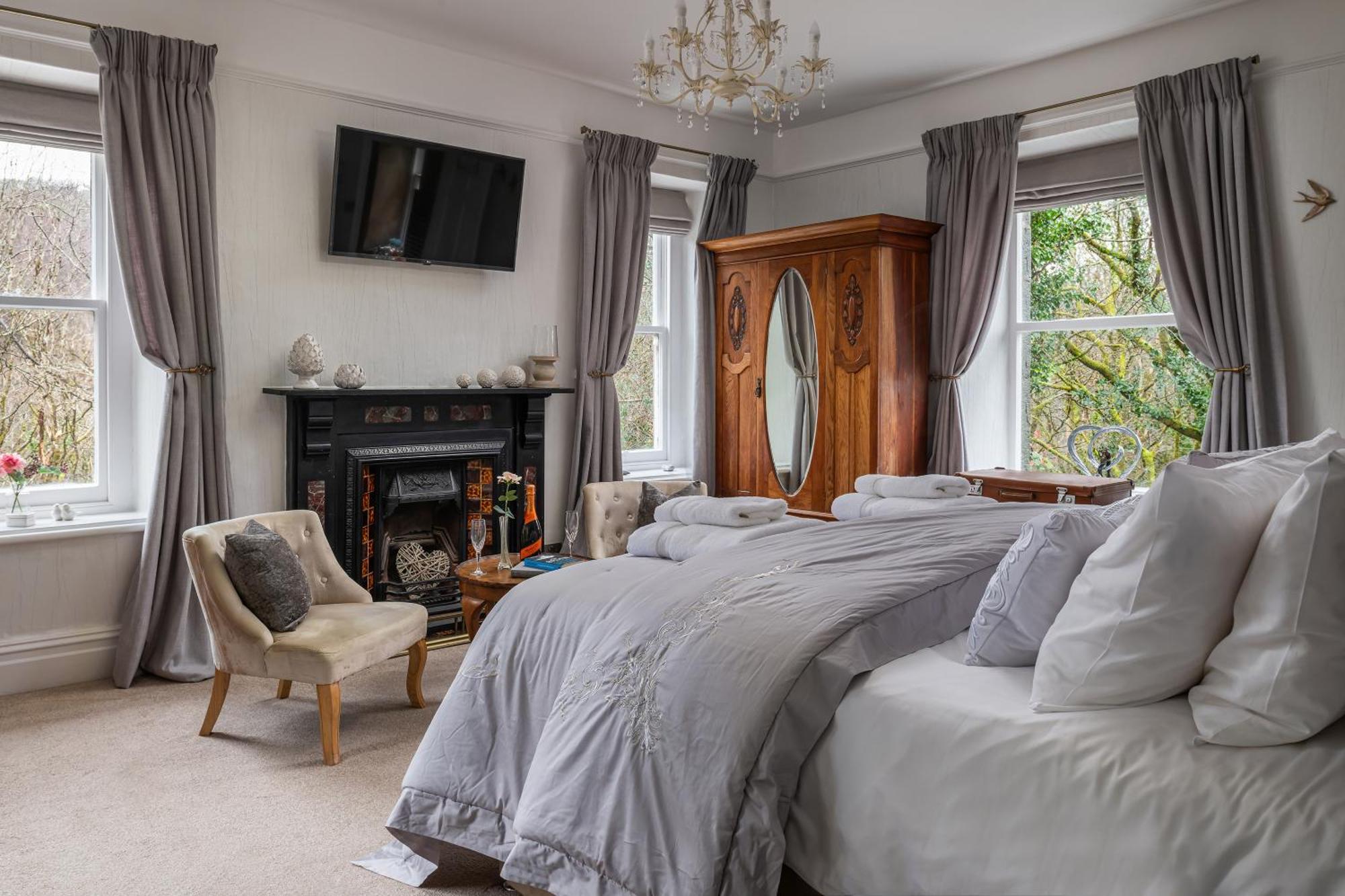 Afon Rhaiadr Country House ドルゲラウ エクステリア 写真