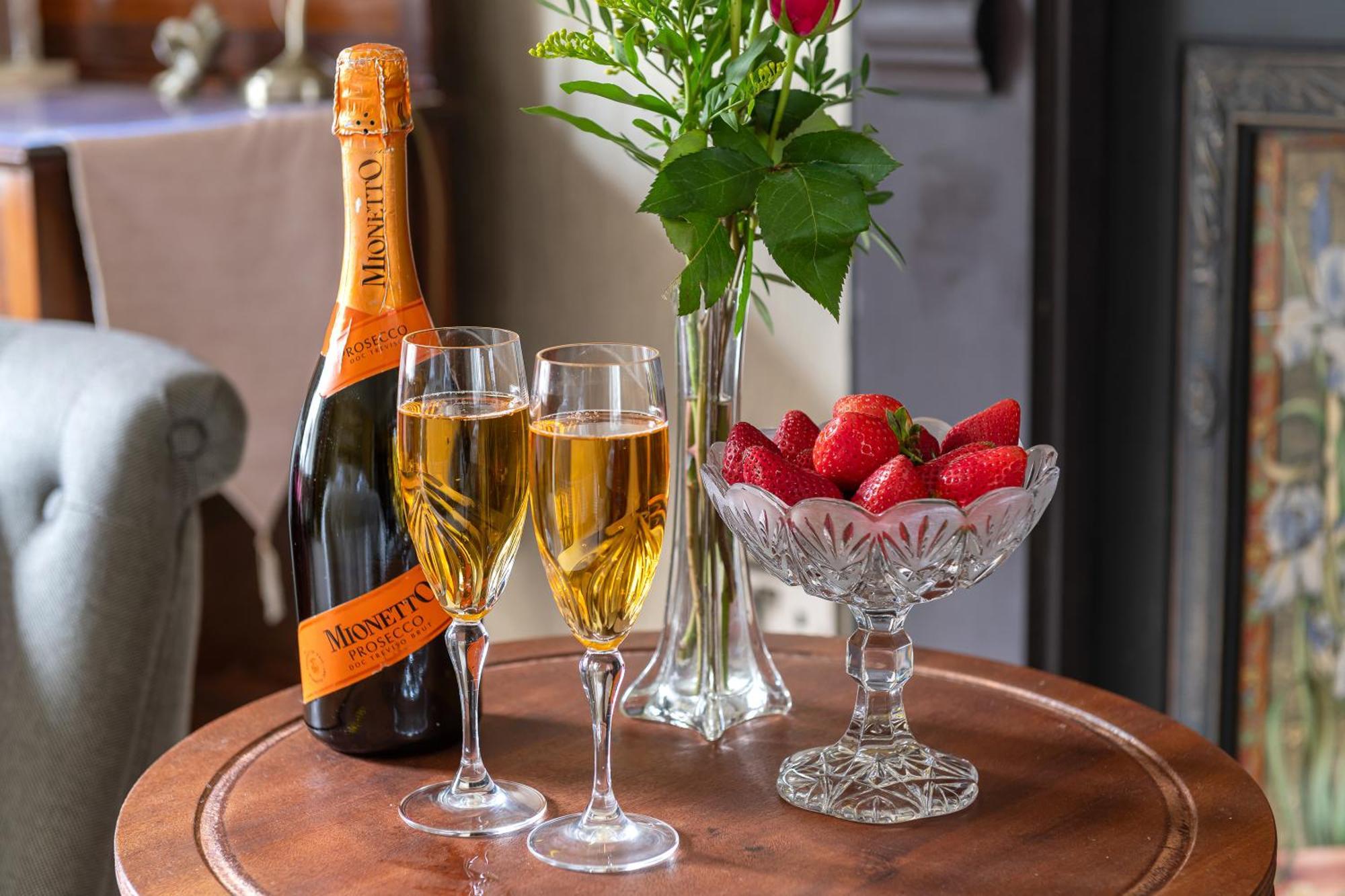 Afon Rhaiadr Country House ドルゲラウ 部屋 写真